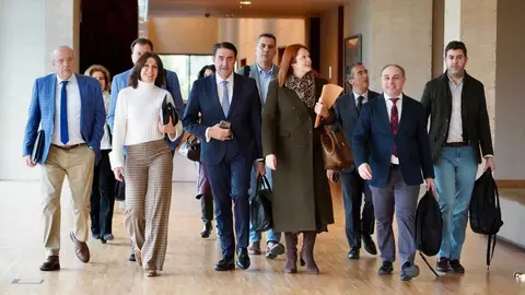 Comparecencia del consejero de Medio Ambiente, Vivienda y Ordenación del Territorio, Juan Carlos Suárez-Quiñones, ante la Comisión de esta área para informar sobre la gestión de la campaña de incendios 2025. Foto: Leticia Pérez