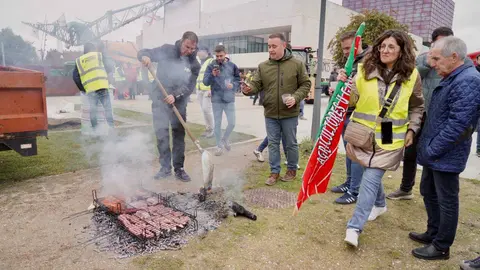 La Unión Nacional de Asociaciones del Sector Primario Independientes (Unaspi) convoca una protesta contra el acuerdo de la Unión Europea y Mercosur. Fotos: Eduardo Margareto