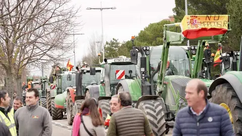 La Unión Nacional de Asociaciones del Sector Primario Independientes (Unaspi) convoca una protesta contra el acuerdo de la Unión Europea y Mercosur. Fotos: Eduardo Margareto