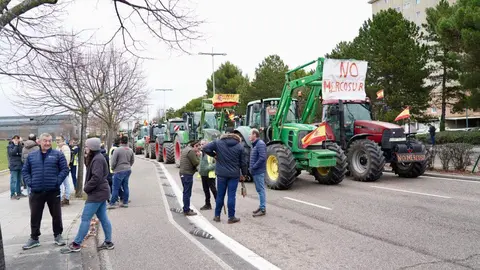 La Unión Nacional de Asociaciones del Sector Primario Independientes (Unaspi) convoca una protesta contra el acuerdo de la Unión Europea y Mercosur. Fotos: Eduardo Margareto