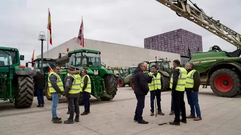 La Unión Nacional de Asociaciones del Sector Primario Independientes (Unaspi) convoca una protesta contra el acuerdo de la Unión Europea y Mercosur. Fotos: Eduardo Margareto