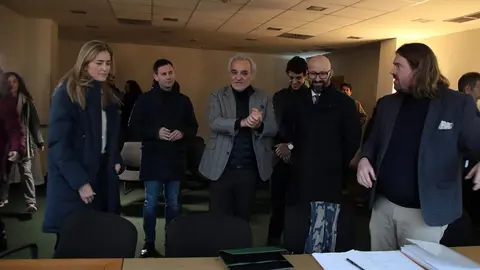 La vicepresidenta tercera del Gobierno y ministra para la Transición Ecológica y el Reto Demográfico, Sara Aagesen, visita el proyecto La Robla Green acompañada por el subdelegado del Gobierno Héctor Alaiz y el presidente de la Diputación, Gerardo Álvarez Courel. Foto: Peio García