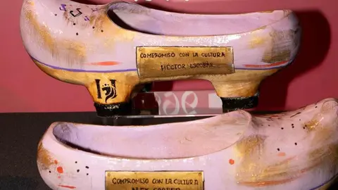 El periódico digital Heraldo de León reivindicó este jueves “el periodismo comprometido” durante la gala de celebración de su primer aniversario, para cuya conmemoración se procedió a la entrega de los I Premios Compromiso, con los que reconoció a personas e instituciones “referentes” en la provincia. El Auditorio Ciudad de León fue el lugar elegido para celebrar la gala que reunió a una nutrida representación de la sociedad leonesa con más de 400 invitados que llenaron el auditorio Ciudad de León y no quisieron perderse la celebración del primer año de vida de un medio que, tal y como se subrayó durante el evento, “nace y crece desde un propósito, una incuestionable vocación de servicio y un comprometido compromiso con la sociedad”. Fotos: cara A cara