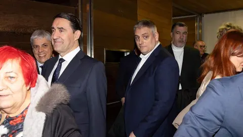 El periódico digital Heraldo de León reivindicó este jueves “el periodismo comprometido” durante la gala de celebración de su primer aniversario, para cuya conmemoración se procedió a la entrega de los I Premios Compromiso, con los que reconoció a personas e instituciones “referentes” en la provincia. El Auditorio Ciudad de León fue el lugar elegido para celebrar la gala que reunió a una nutrida representación de la sociedad leonesa con más de 400 invitados que llenaron el auditorio Ciudad de León y no quisieron perderse la celebración del primer año de vida de un medio que, tal y como se subrayó durante el evento, “nace y crece desde un propósito, una incuestionable vocación de servicio y un comprometido compromiso con la sociedad”. Fotos: cara A cara