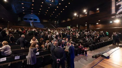 El periódico digital Heraldo de León reivindicó este jueves “el periodismo comprometido” durante la gala de celebración de su primer aniversario, para cuya conmemoración se procedió a la entrega de los I Premios Compromiso, con los que reconoció a personas e instituciones “referentes” en la provincia. Fotos: cara A cara