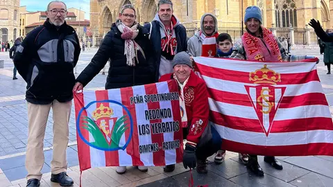 Hoy sábado ya es día de fútbol grande para el sportinguismo (y para el culturalismo). Desde primera hora, miles de aficionados se han dejado ver por las calles de León.