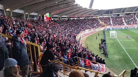 Ante el Sporting, en un partido envuelto en respetuosa rivalidad y un ambiente para enmarcar, la Cultural tuvo un castigo excesivo. El equipo de Ziganda fue mejor en todo, menos en el gol. Y por ahí llegó un resultado bruto, desmerecido, excesivo en todas las vertientes.