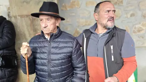 En Taranilla, la festividad de San Antón vuelve a celebrarse sin concesiones al olvido. La localidad de la Montaña Oriental Leonesa ha repetido este año una de sus citas más reconocibles: la subasta de los Patos