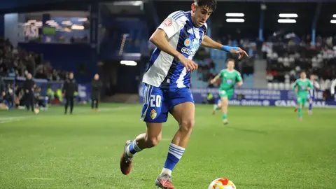 La Ponferradina suma y sigue. El equipo berciano recupera sensaciones, juego y goles ante su público. Fotos: Isaac Llamazares