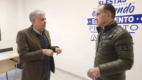 Diego visita los nuevos centros de Innovacion Rural y deportivo en Villaquejida. Foto: JCyL.