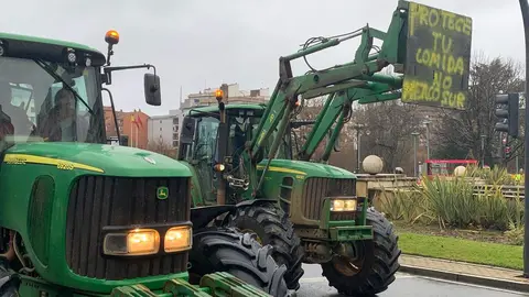 La Plataforma de Defensa del Campo Leonés (Decaleón) convoca una tractorada en contra de Mercosur, los recortes de la PAC y la competencia desleal. Foto: A.F.Reca
