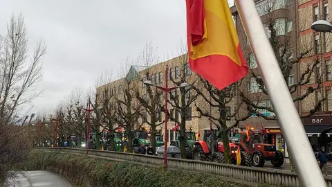 La Plataforma de Defensa del Campo Leonés (Decaleón) convoca una tractorada en contra de Mercosur, los recortes de la PAC y la competencia desleal. Foto: A.F.Reca