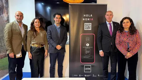 León muestra sus grandes apuestas turísticas en Fitur con la mirada puesta en la historia, la mirada innovadora de Gaudí y un nuevo asistente virtual