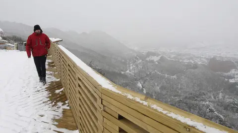 Temporal de nieve en el paraje natural de Las Médulas (León). Foto: César Sánchez.