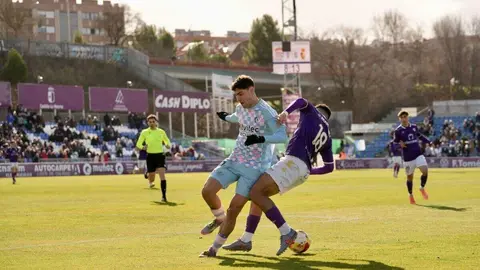 La Ponferradina continúa su racha con tres victorias consecutivas y se lleva el triunfo ante el Guadalajara.