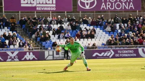 La Ponferradina continúa su racha con tres victorias consecutivas y se lleva el triunfo ante el Guadalajara.