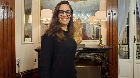 La periodista y analista política Marta García Aller fue la protagonista este lunes, 26 de enero, de una nueva sesión del ciclo Conversaciones en la Casa, un acto que contó con una notable participación del público y que estuvo moderado por Alfredo Álvarez, miembro de la junta directiva.