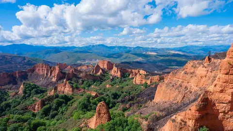 El CSIC documenta los daños ambientales y geológicos clave para la recuperación postincendio de Las Médulas. Foto: CSIC.