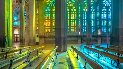 El vidrio fabricado por Tvitec será el gran protagonista visual del mirador de la Sagrada Familia de Barcelona, situado a más de 170 metros de altura, y desde el que se podrá contemplar la ciudad. Las obras del espectacular templo diseñado por Antonio Gaudí están a punto de culminar. Foto: Sagrada Familia.