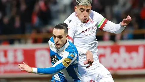 La Cultural roza el empate y cae en el descuento tras un penalti decisivo. Un Deportivo eficaz se lleva el triunfo del Reino de León pese al notable esfuerzo local.