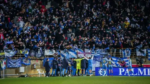 La Cultural roza el empate y cae en el descuento tras un penalti decisivo. Un Deportivo eficaz se lleva el triunfo del Reino de León pese al notable esfuerzo local.