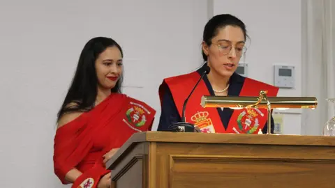 La Facultad de Derecho de la Universidad de León (ULE) celebró este sábado la festividad de su patrono, San Raimundo de Peñafort, con un solemne acto académico de graduación de los 75 egresados del curso 2025-2026. Fotos: ULE.