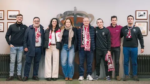 Reconocimiento de la Cultural a los aficionados que, tras desplazarse a Ceuta para estar con el equipo, se quedaron atrapados en la ciudad autónoma por la adversa climatología.