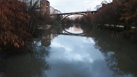 Aumento del caudal de los ríos Sil y Boeza a su paso por Ponferrada. Foto: César Sánchez