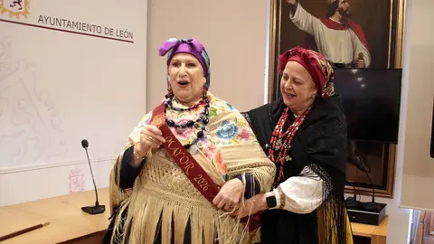 El alcalde de León, José Antonio Diez, preside el acto de conmemoración de Las Águedas. Foto: Peio García.