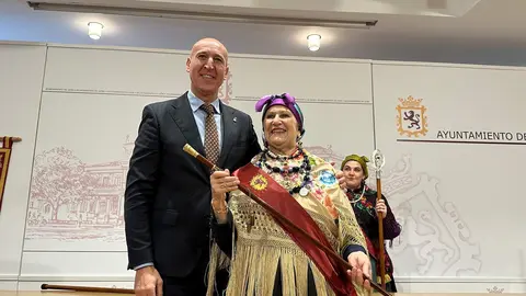 El alcalde de León, José Antonio Diez, preside el acto de conmemoración de Las Águedas. Foto: Ayuntamiento de León.