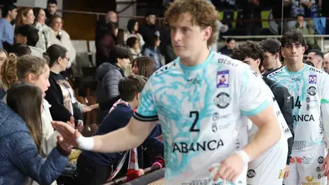 Un instante del partido entre el Abanca Ademar León y el Frigoríficos Morrazo. Foto: Isaac Llamazares.