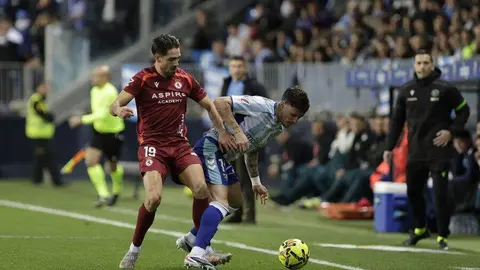 Intenso duelo en La Rosaleda entre el Málaga y la Cultural marcado en la primera mitad por el gol de Calero.