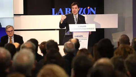 El presidente del PP de Castilla y León y candidato a la reelección a la Presidencia de la Junta, Alfonso Fernández Mañueco, protagoniza en Madrid, el desayuno informativo del diario La Razón. Foto: Juan Lázaro.