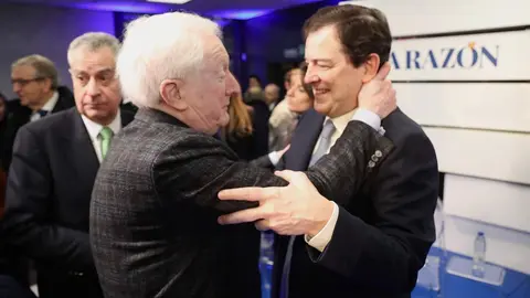 El presidente del PP de Castilla y León y candidato a la reelección a la Presidencia de la Junta, Alfonso Fernández Mañueco, protagoniza en Madrid, el desayuno informativo del diario La Razón. Foto: Juan Lázaro.