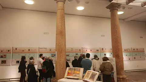 La Academia de las Artes, las Letras y las Ciencias de León ha clausurado en la Junta General del Principado de Asturias el programa cultural ‘Leyes Pioneras del Reino’, desarrollado en colaboración con el Parlamento asturiano y que ha contado con un amplio respaldo institucional.