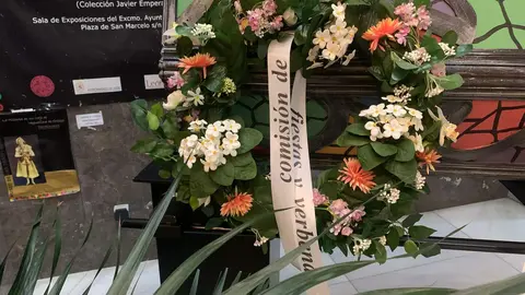Una sardina de trencadís, icono del carnaval de León, ya se puede visitar en San Marcelo. Foto: A.F.R.