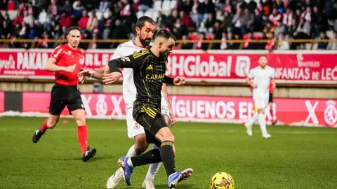 Duelo de altura en el Reino de León con dos equipos en busca de tres puntos clave en la lucha por la permanencia.