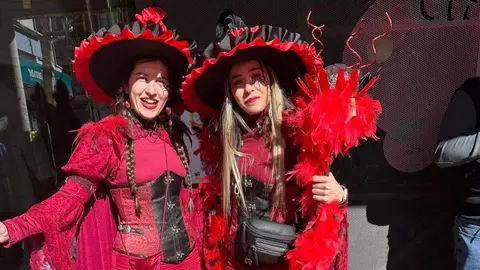 El carnaval bañezano, Fiesta de Interés Turístico Nacional, reconoce a Ana Gancedo del Barrio como musa de este año y la fiesta se destaca en las calles. Foto: Ayto. Astorga.