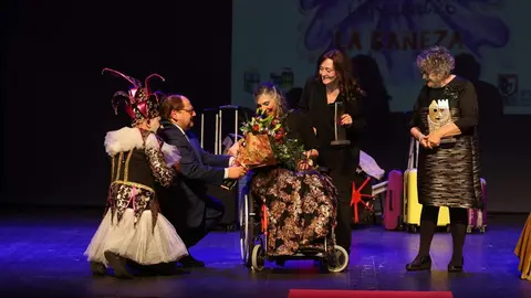 El carnaval bañezano, Fiesta de Interés Turístico Nacional, reconoce a Ana Gancedo del Barrio como musa de este año y la fiesta se destaca en las calles. Foto: Ayto. Astorga.