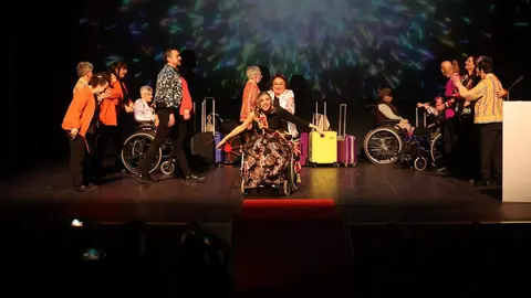 El carnaval bañezano, Fiesta de Interés Turístico Nacional, reconoce a Ana Gancedo del Barrio como musa de este año y la fiesta se destaca en las calles. Foto: Ayto. Astorga.