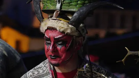 Celebración del Entroido Berciano este sábado dando inicio al Carnaval de Ponferrada.
Foto: César Sánchez.