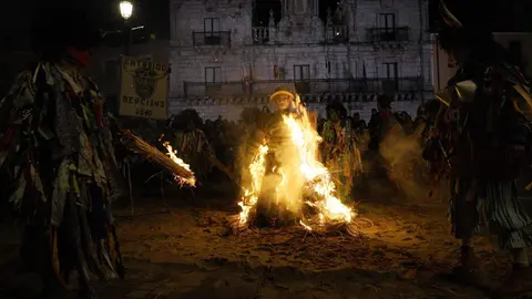 Celebración del Entroido Berciano este sábado dando inicio al Carnaval de Ponferrada.
Foto: César Sánchez.
