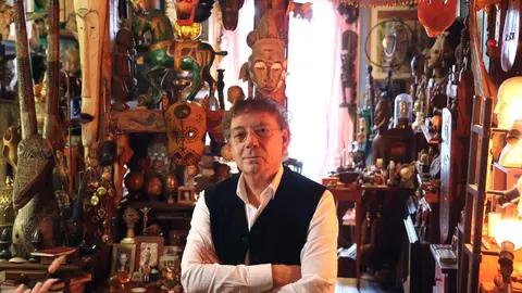 El poeta y artista visual leonés Juan Carlos Mestre. Foto: Juan Lázaro.