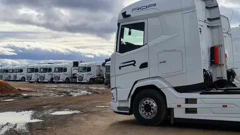 ROR acelera la construcción de su nuevo bloque logístico en Ardoncino: 6.600 metros cuadrados para un centro clave en España y Portugal. La nave, con más de 1.200 m² de área administrativa y estructura prefabricada de alta eficiencia, entra en una fase clave de ejecución y confirma su finalización a lo largo de este año.