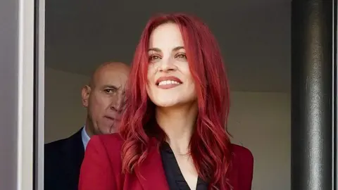 El alcalde de León, José Antonio Diez, visita las instalaciones del CEBT (Complejo de Empresas de Base Tecnológica) junto a la astronauta Sara García Alonso y la rectora de la Universidad de León, Nuria González. Foto: Campillo.