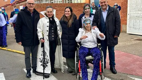 El Carnaval de La Bañeza, declarado de Carnaval de La Bañeza Interés Turístico Nacional, volvió a llenar las calles este martes de color, música y participación en una jornada divertida, inclusiva y brillante.