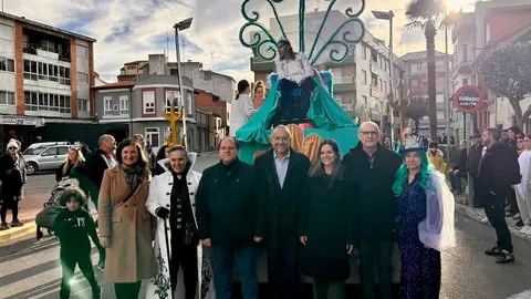 El Carnaval de La Bañeza, declarado de Carnaval de La Bañeza Interés Turístico Nacional, volvió a llenar las calles este martes de color, música y participación en una jornada divertida, inclusiva y brillante.)