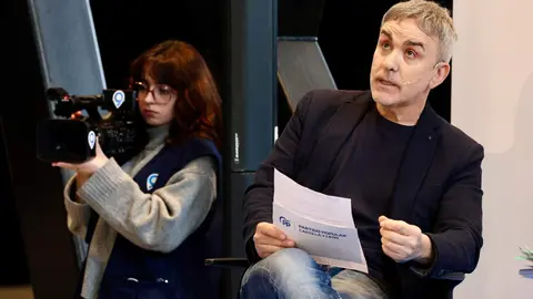 El candidato a la reelección a la Presidencia de la Junta de Castilla y León, Alfonso Fernández Mañueco, clausura el acto de presentación del programa electoral del Partido Popular de Castilla y León para las elecciones del 15 de marzo. Fotos: Campillo