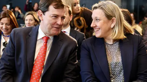 El candidato a la reelección a la Presidencia de la Junta de Castilla y León, Alfonso Fernández Mañueco, clausura el acto de presentación del programa electoral del Partido Popular de Castilla y León para las elecciones del 15 de marzo. Fotos: Campillo