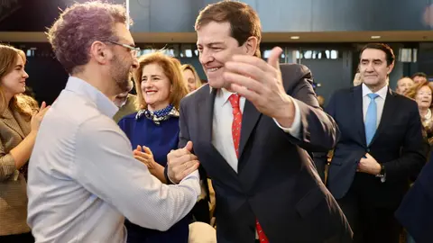 El candidato a la reelección a la Presidencia de la Junta de Castilla y León, Alfonso Fernández Mañueco, clausura el acto de presentación del programa electoral del Partido Popular de Castilla y León para las elecciones del 15 de marzo. Fotos: Campillo